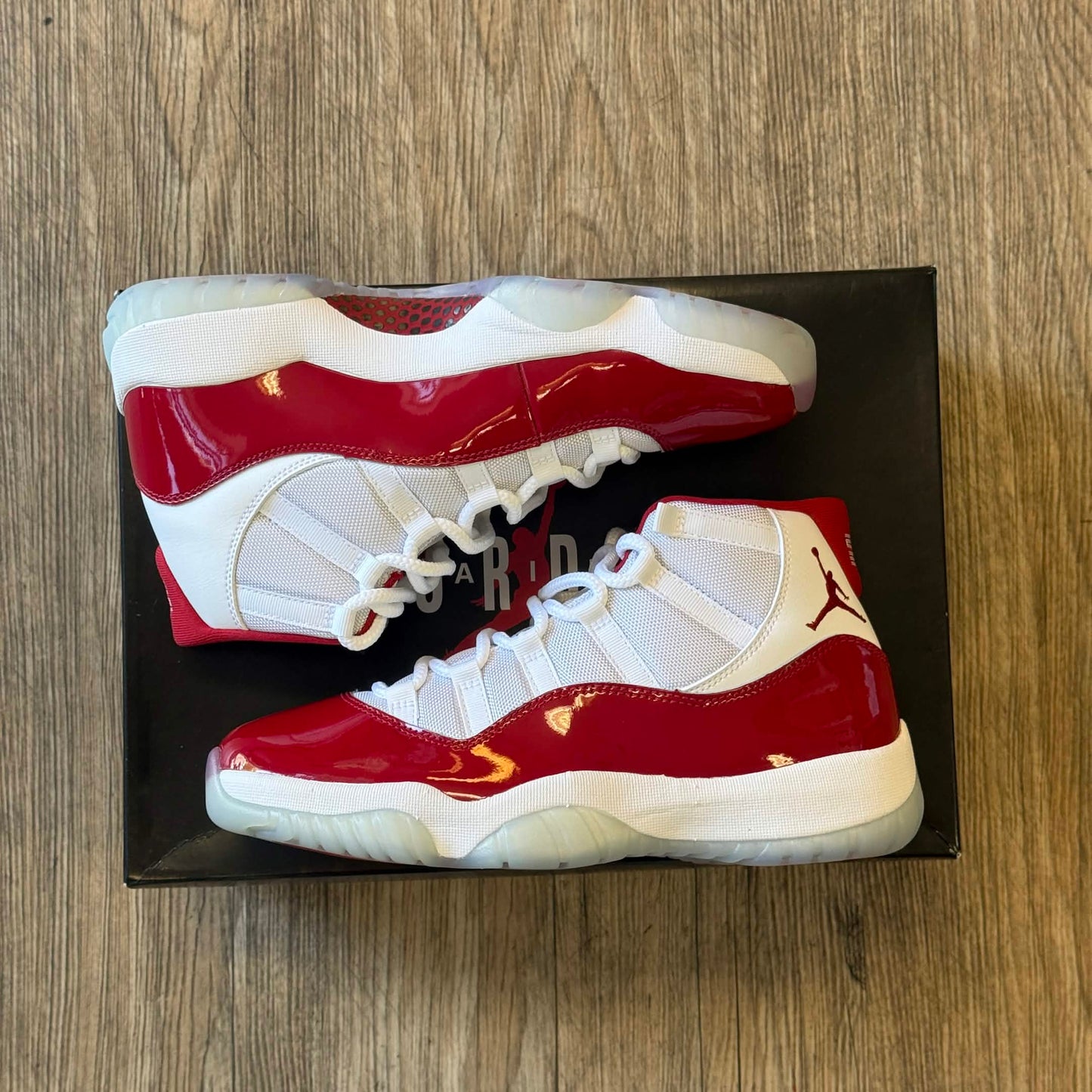 Jordan 11 Retro Cherry (2022)