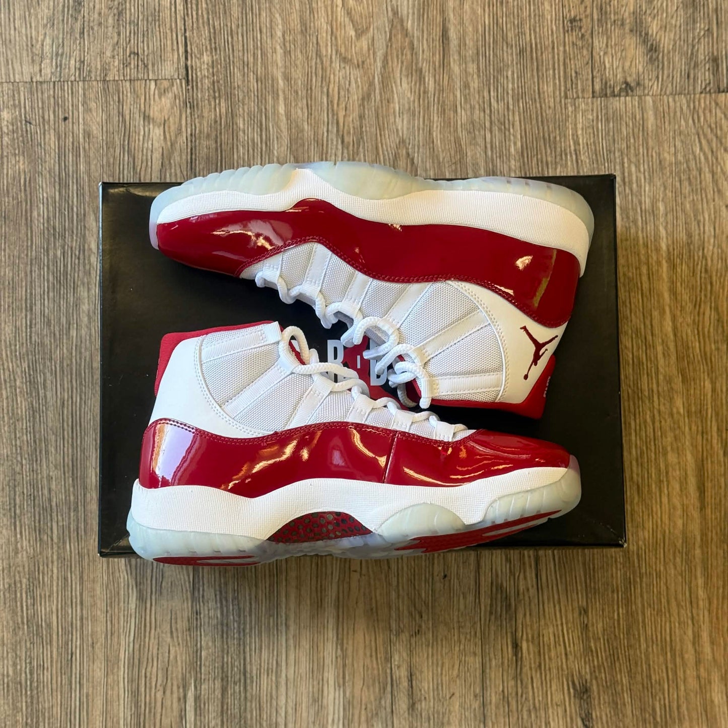 Jordan 11 Retro Cherry (2022)