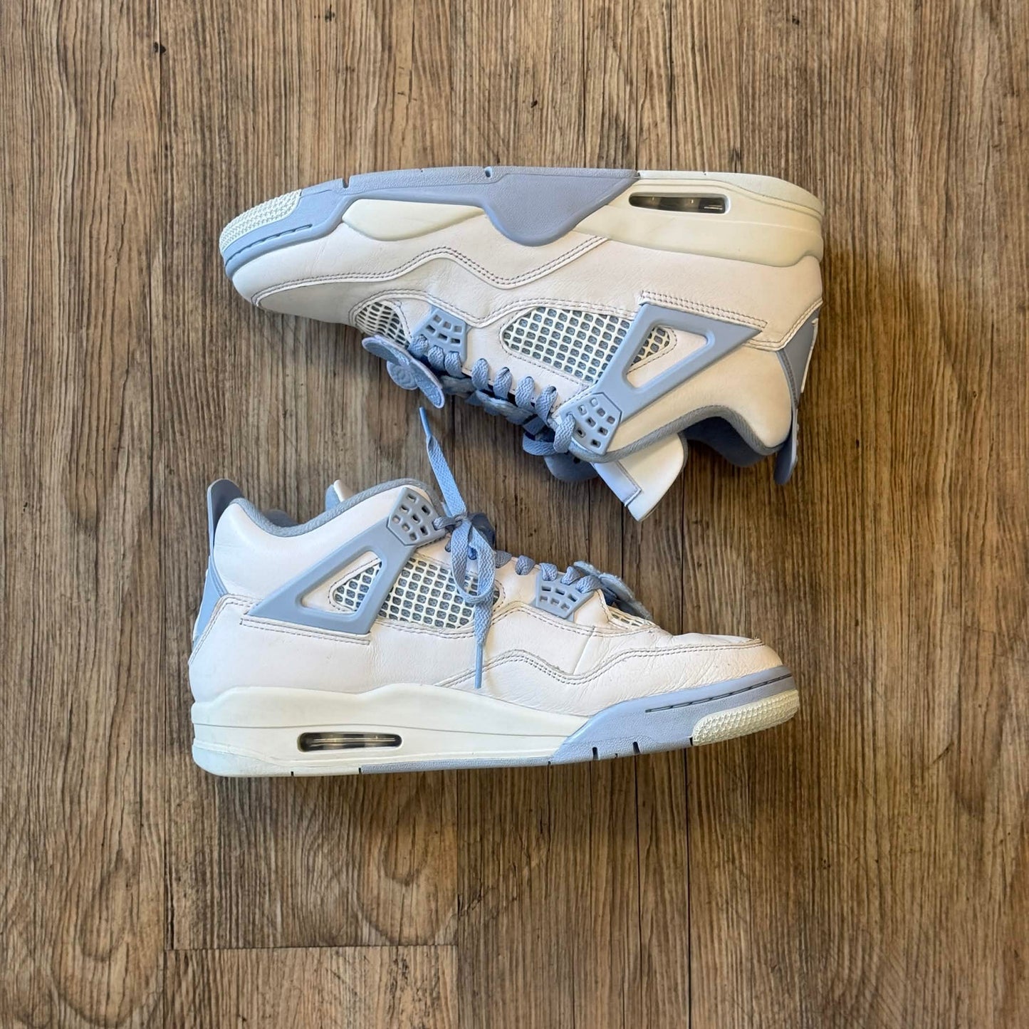 Jordan 4 Retro Forget Me Not (Womens) USED NO BOX