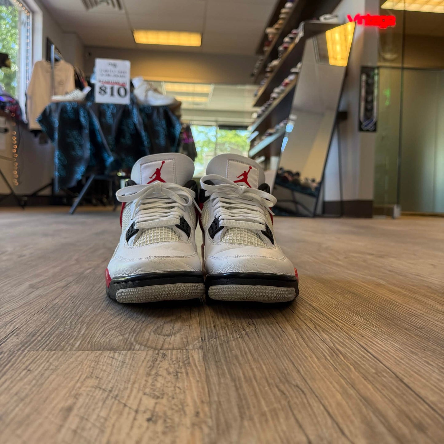 Jordan 4 Retro Fire Red (2020) USED NO BOX