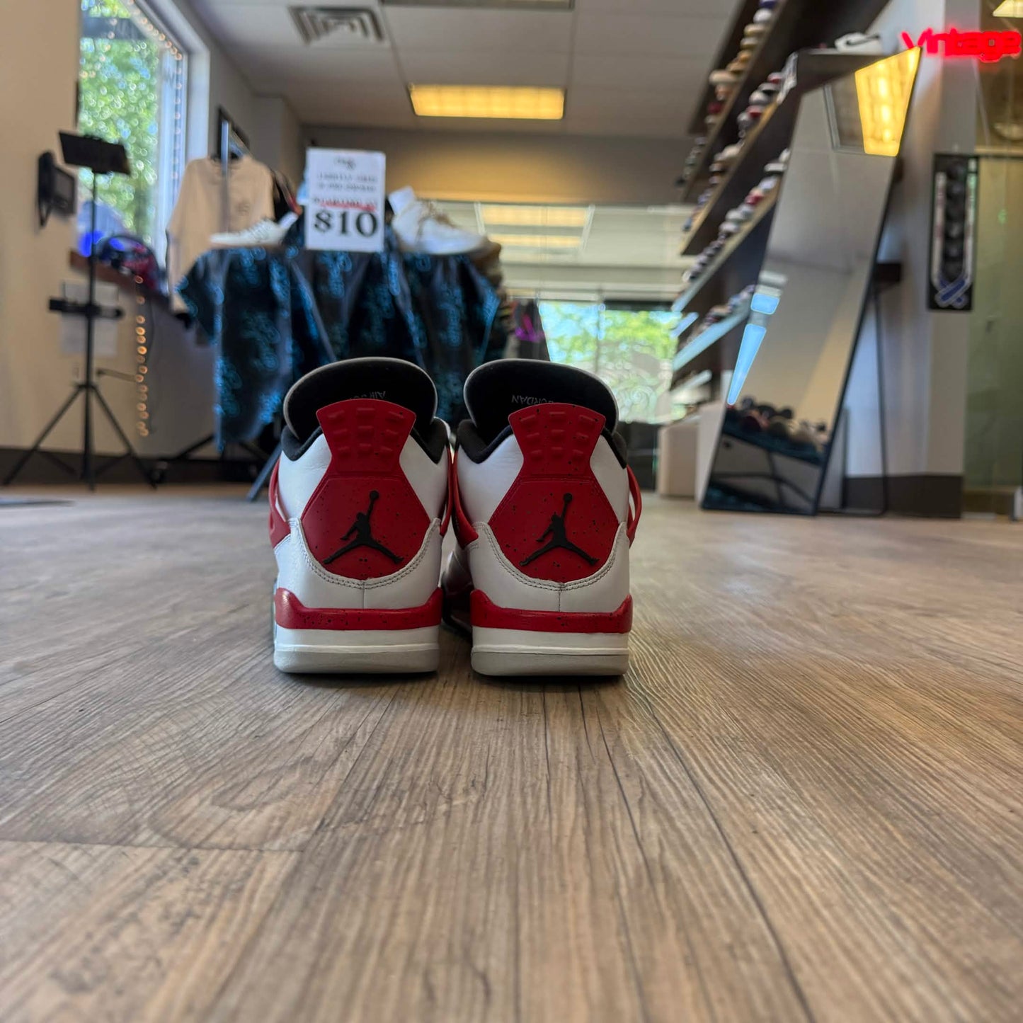 Jordan 4 Retro Fire Red (2020) USED NO BOX
