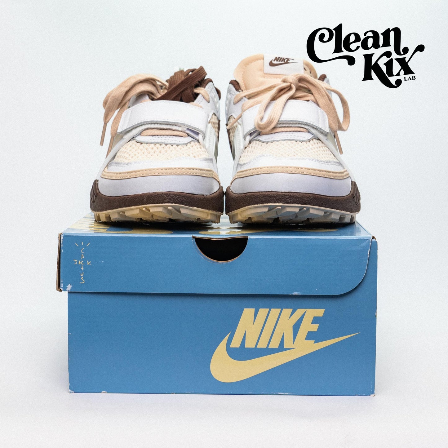 Nike Zoom Field Jaxx Travis Scott Light Chocolate