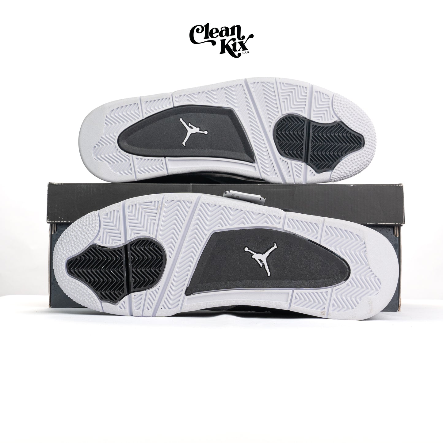 Jordan 4 Retro Fear (2024)