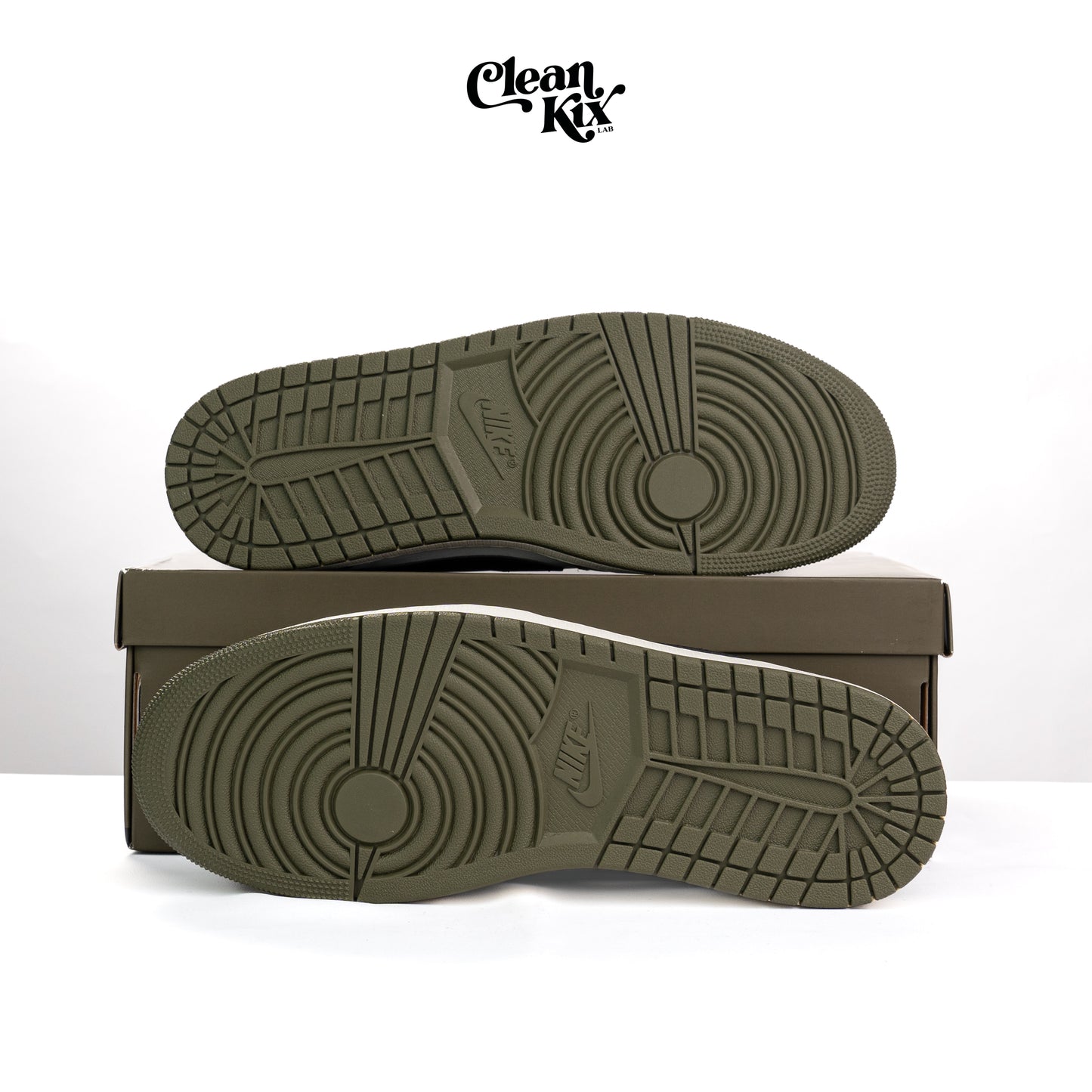 Jordan 1 Retro Low "Medium Olive"