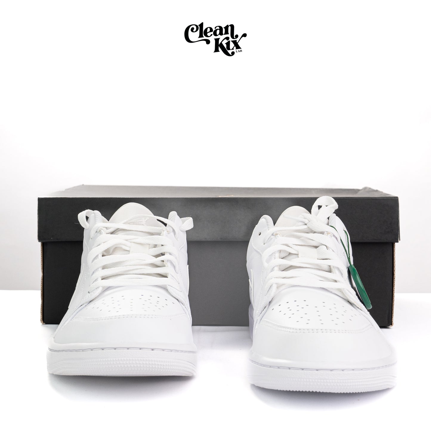 Jordan 1 Low Triple White