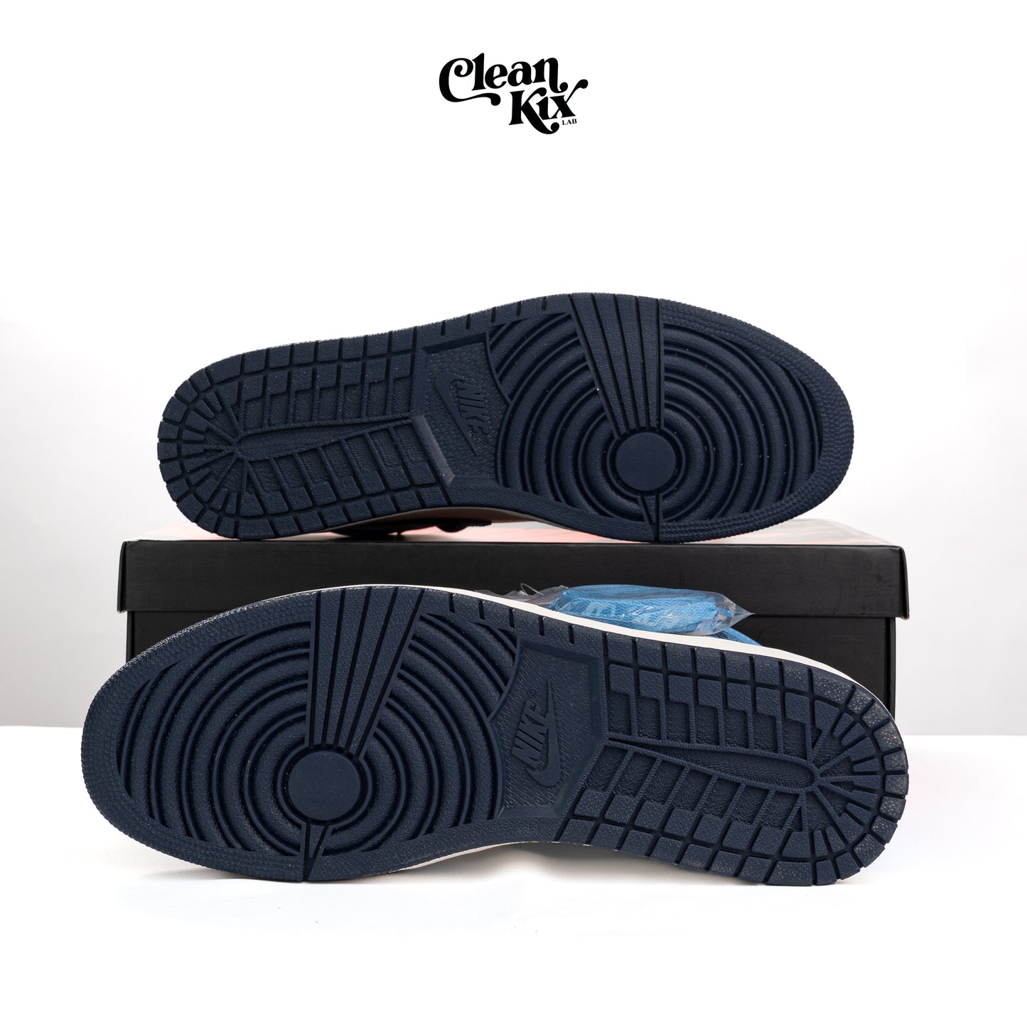Jordan 1 Retro High Obsidian