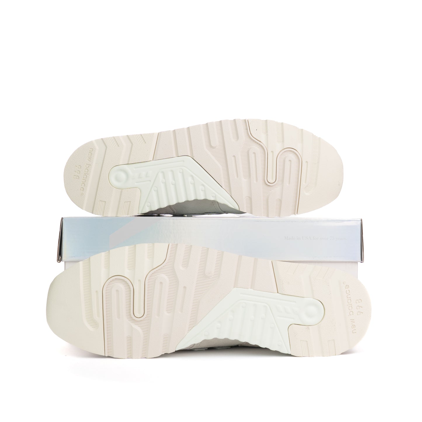 Ronnie Fieg & New Balance Made in USA 997.5 - White / Marshmallow / Angora