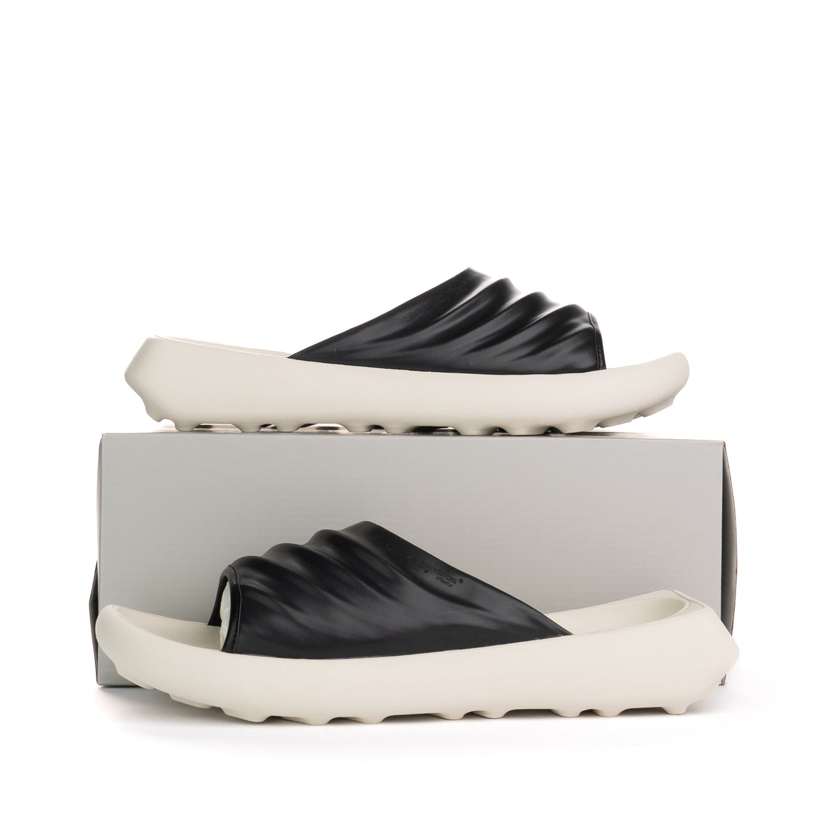 STAPLE x Vibram StratX "Kimset" Slide